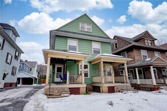 1109 Monroe Ave in Rochester, NY - Building Photo - Building Photo