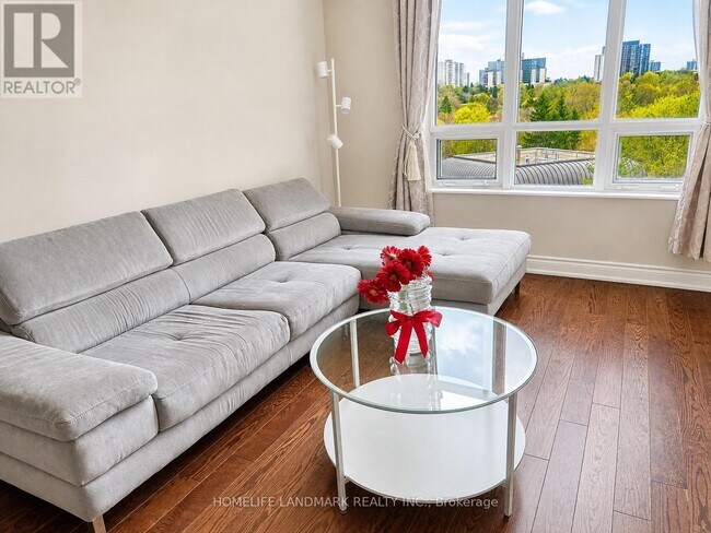 10 Bloorview Pl in Toronto, ON - Building Photo - Building Photo