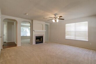 3920 Malibu Sun Dr in Fort Worth, TX - Building Photo - Building Photo