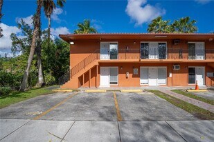 1333 NW 15th St in Miami, FL - Building Photo