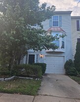 10331 Gent Ct in Manassas, VA - Building Photo