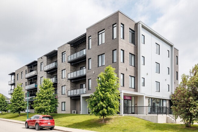 919 Jules-Huot Rue in Laval, QC - Building Photo - Primary Photo