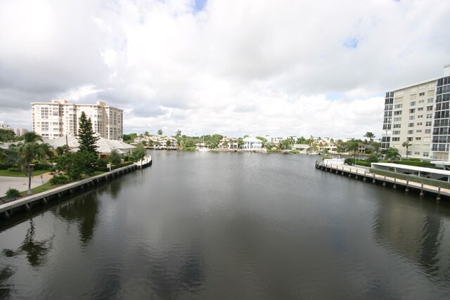 Nautical Aire in Delray Beach, FL - Building Photo - Other