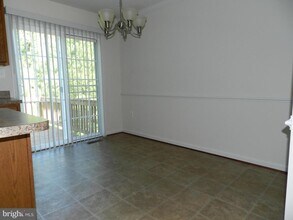 23209 Westwood Ct in Ruther Glen, VA - Building Photo - Building Photo