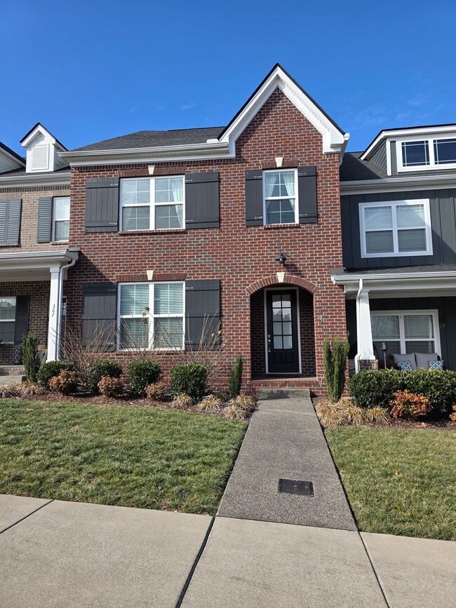 property at 369 Carriage House Ln