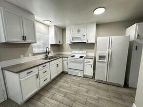 2967 Ferndale St in Las Vegas, NV - Building Photo - Building Photo