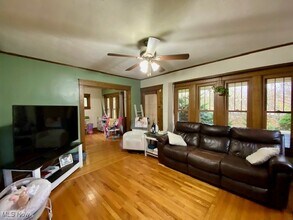 2321 N Leavitt Rd NW in Warren, OH - Building Photo - Building Photo