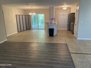 241 Hannover Cir in Panama City, FL - Building Photo - Building Photo