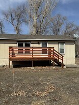 512 E St in Basin, WY - Building Photo