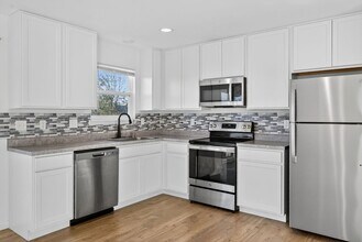 112 Deer Grv Ct in St. Peters, MO - Building Photo - Building Photo
