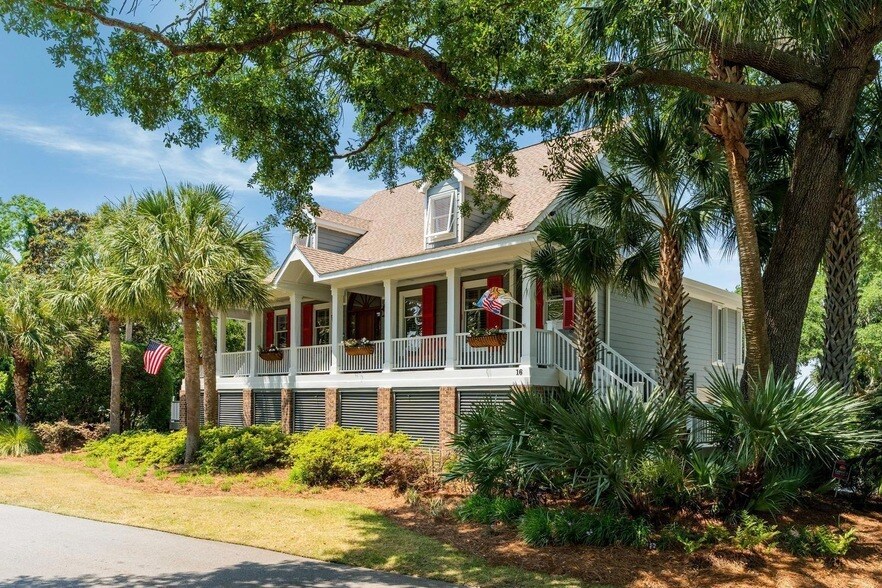 16 Fairway Village Ln, Unit 8407 in Isle Of Palms, SC - Foto de edificio