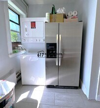 11 Royal St, Unit 3 in Boston, MA - Foto de edificio - Building Photo
