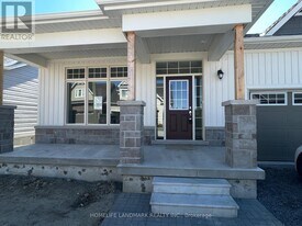 16 Shelson Pl in Georgina, ON - Building Photo