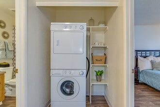 Willow Creek in Tempe, AZ - Building Photo - Interior Photo