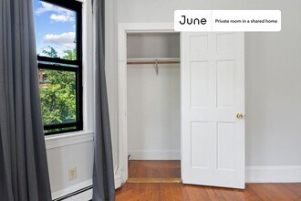 Room in Shared 4 bed/2 bath home in Boston, MA - Building Photo - Building Photo