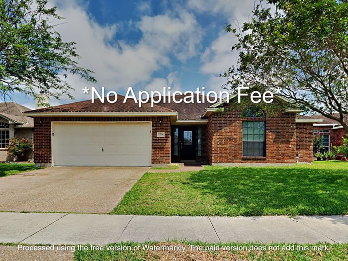 2526 Windrose Dr in Corpus Christi, TX - Building Photo