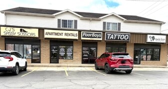 820 Lincoln Ave, Unit 6 in Charleston, IL - Building Photo