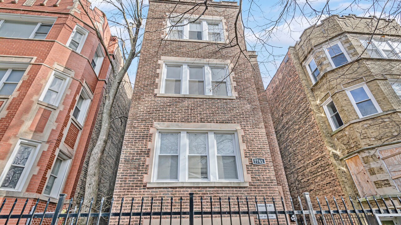 7741 S Yates Blvd-Unit -1 in Chicago, IL - Building Photo
