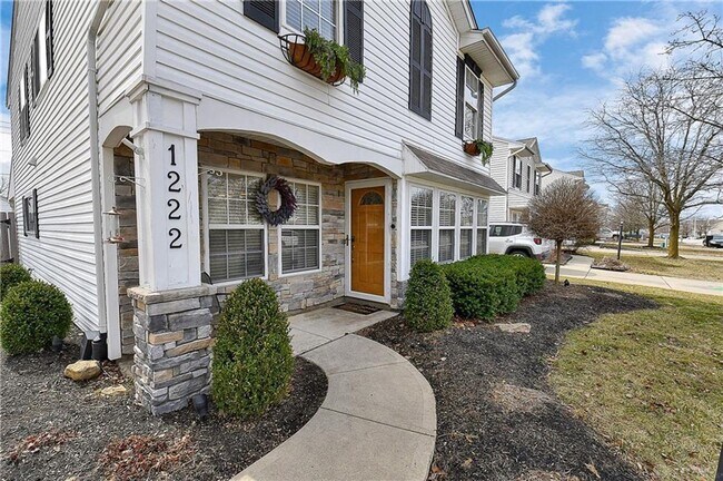 1222 Sunset Dr in Englewood, OH - Building Photo - Building Photo