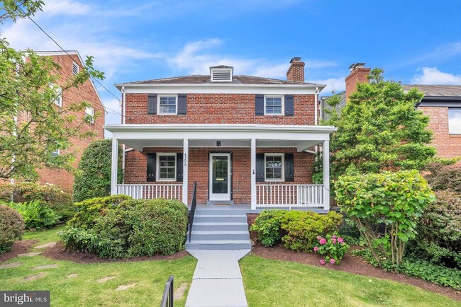 property at 4306 Alton Pl NW