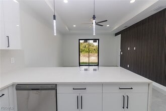 849 Duplex St E in Lehigh Acres, FL - Building Photo - Building Photo