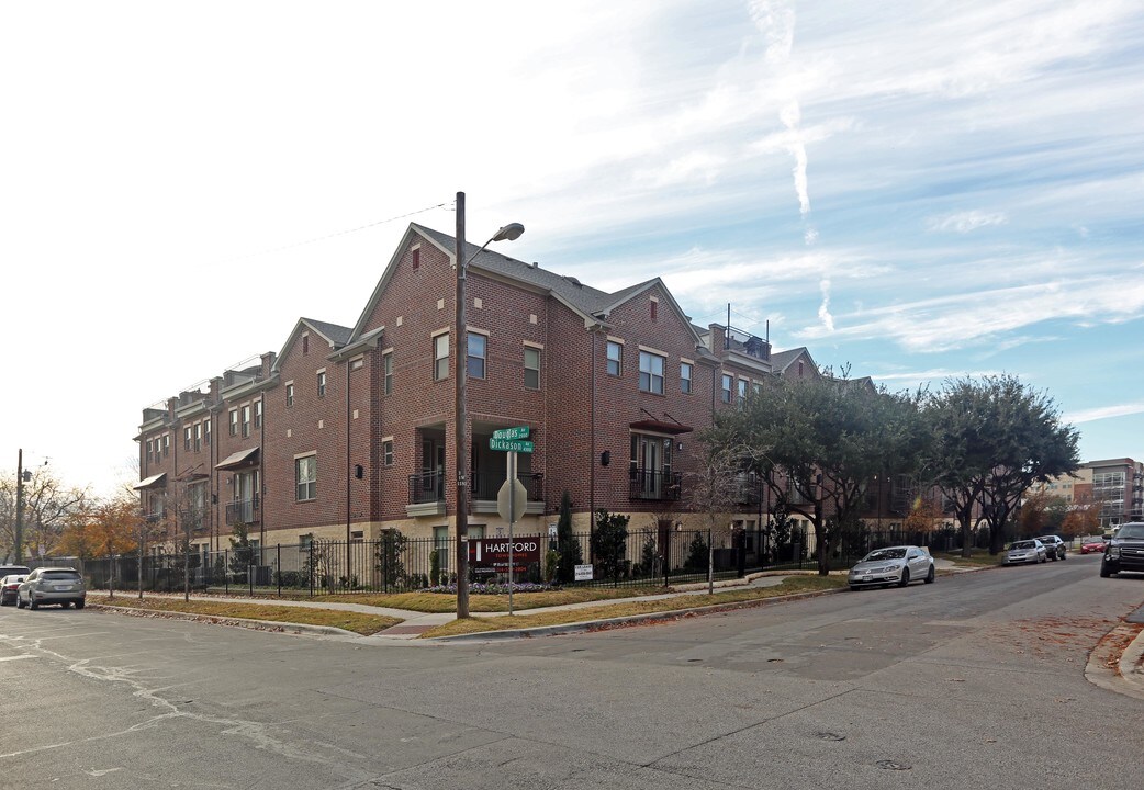 Hartford Townhomes Phase II in Dallas, TX - Foto de edificio