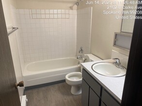 2102 E Dalke Ave in Spokane, WA - Building Photo - Building Photo