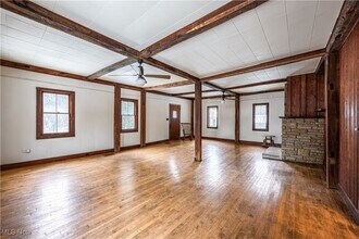 15555 Munn Rd in Newbury, OH - Building Photo - Building Photo