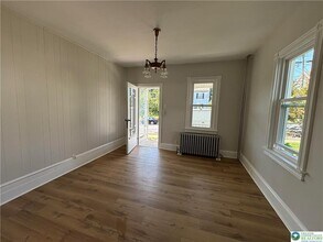 23 E North St in Nazareth, PA - Building Photo - Building Photo