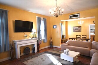 3316 Upperline St in New Orleans, LA - Building Photo - Building Photo
