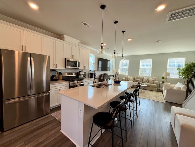 6314 Perry Creek Rd in Raleigh, NC - Building Photo - Building Photo