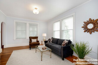 29 Strathmore Rd in Medford, MA - Building Photo - Building Photo