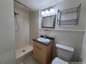 2442 Tusitala St in Honolulu, HI - Building Photo - Building Photo