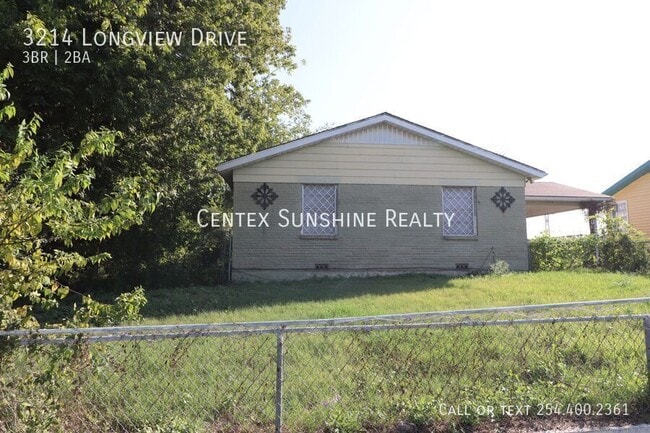 property at 3214 Longview Dr