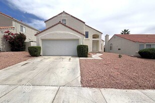 3320 Beach Port Dr in Las Vegas, NV - Building Photo