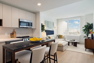 405 W 206th St in New York, NY - Building Photo - Building Photo