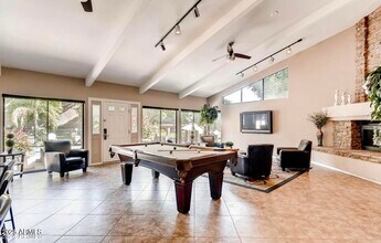 3825 E Camelback Rd in Phoenix, AZ - Building Photo - Building Photo