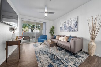 Envision in Mesa, AZ - Foto de edificio - Building Photo