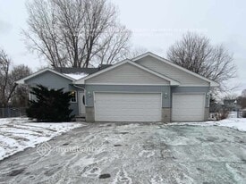 12272 Quinn St in Minneapolis, MN - Building Photo