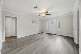 5223 Windemere St in Houston, TX - Foto de edificio - Building Photo