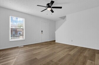 4895 Drayton Rd in Hilliard, OH - Foto de edificio - Building Photo