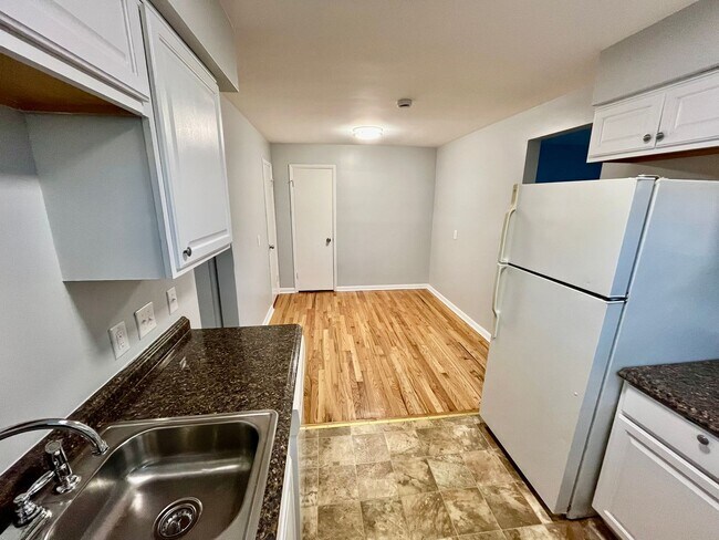 2739 Lafeuille Ave in Cincinnati, OH - Building Photo - Building Photo