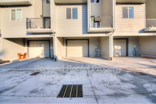 607 NE 92nd Ave in Portland, OR - Building Photo - Building Photo