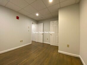 73 Park Dr, Unit 18 in Boston, MA - Building Photo - Building Photo