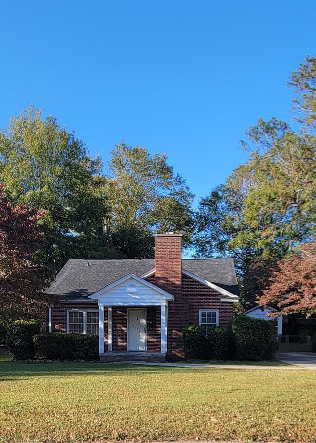 1106 Highside St in Greenwood, SC - Building Photo - Building Photo