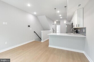 2344 W Seybert St in Philadelphia, PA - Building Photo - Building Photo