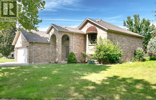 property at 938 Imperial Crescent