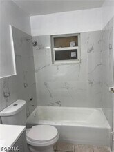 5413-5427-5427 Third Ave in Ft. Myers, FL - Building Photo - Building Photo