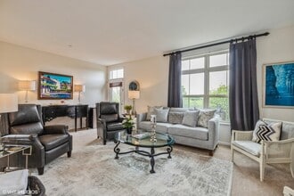 335 Alpine Springs Dr in Vernon Hills, IL - Building Photo - Building Photo