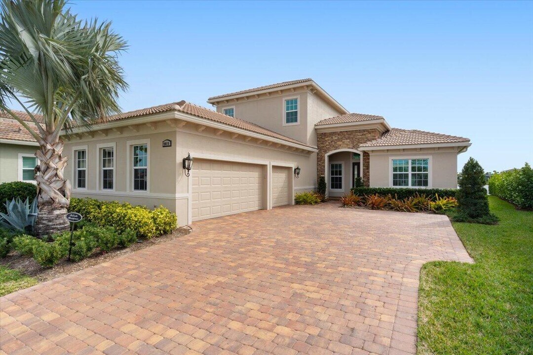 9019 SW Terzi Wy in Port St. Lucie, FL - Building Photo